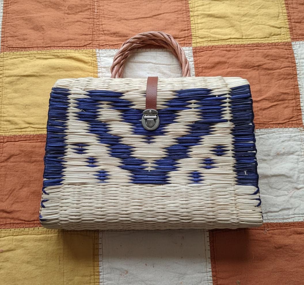 Handwoven Portuguese Reed Basket Bag - Red Heart Pattern Straw Handbag, Romantic Wicker Picnic Box, Unique Valentine’s Day Gift for Her